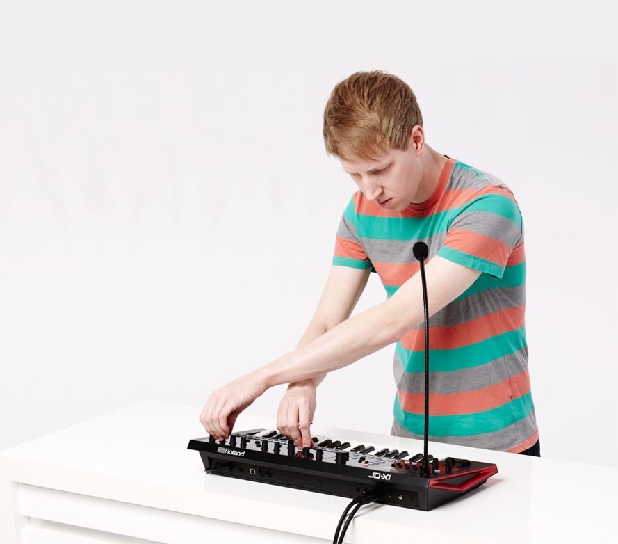 Roland JD-Xi Synthesizer mit analoger und digitaler Klangerzeugung, 