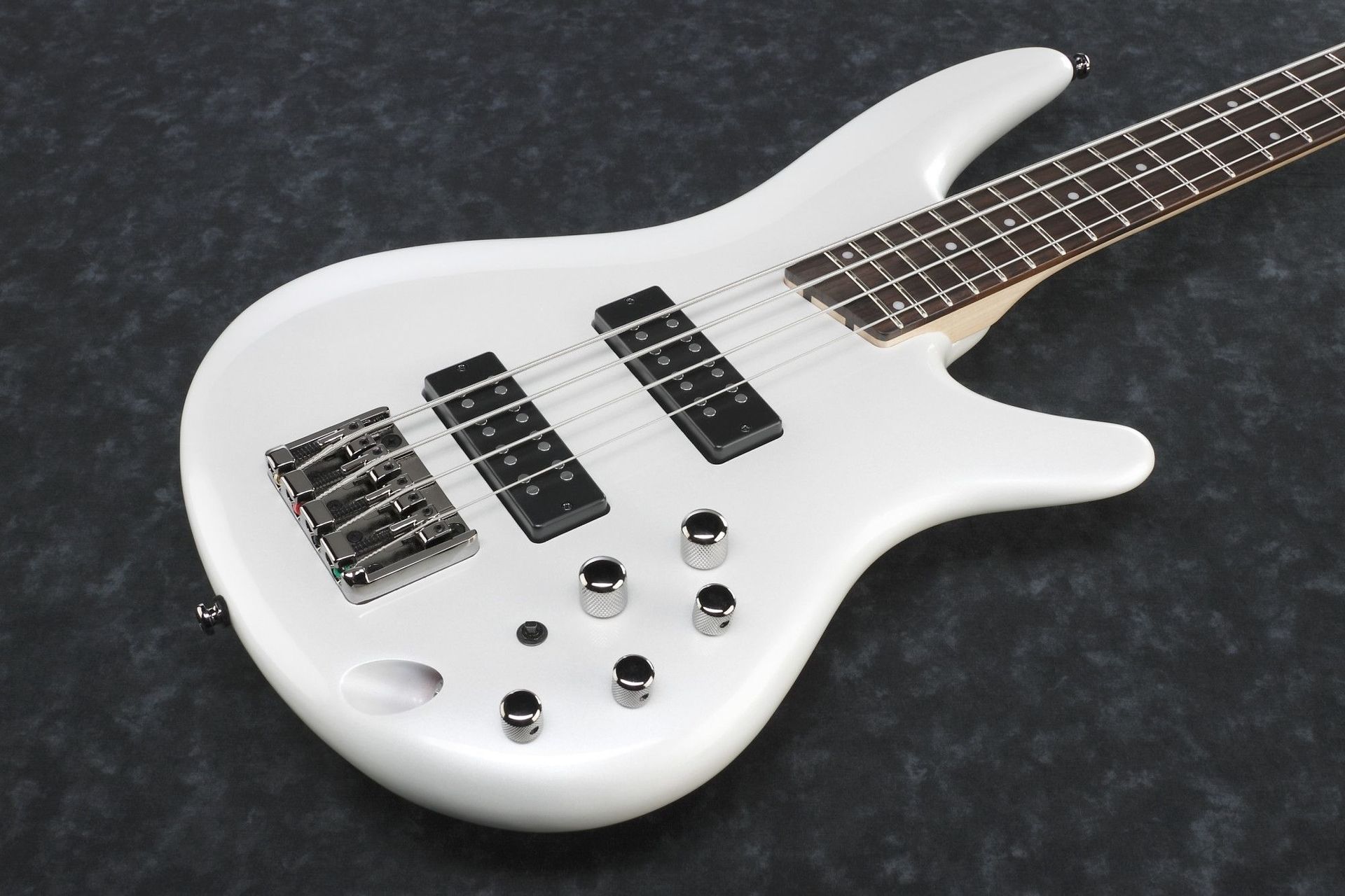 Ibanez SR300E-PW E-Bass Soundgear, 2 Humbucker, 4-Saiter Ibanez SR300E-PW E-Bass Soundgear, 2 Humbucker, 4-Saiter