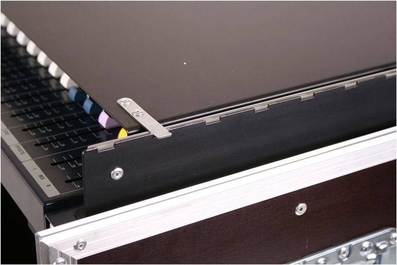 MHM 19" Notebook-Schlitten Laptopablage ( nur für Liveracks )