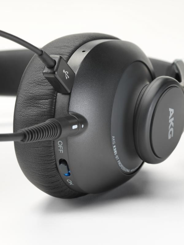 AKG K361-BT Bluetooth Kopfhörer für Tonstudio und Musikhören