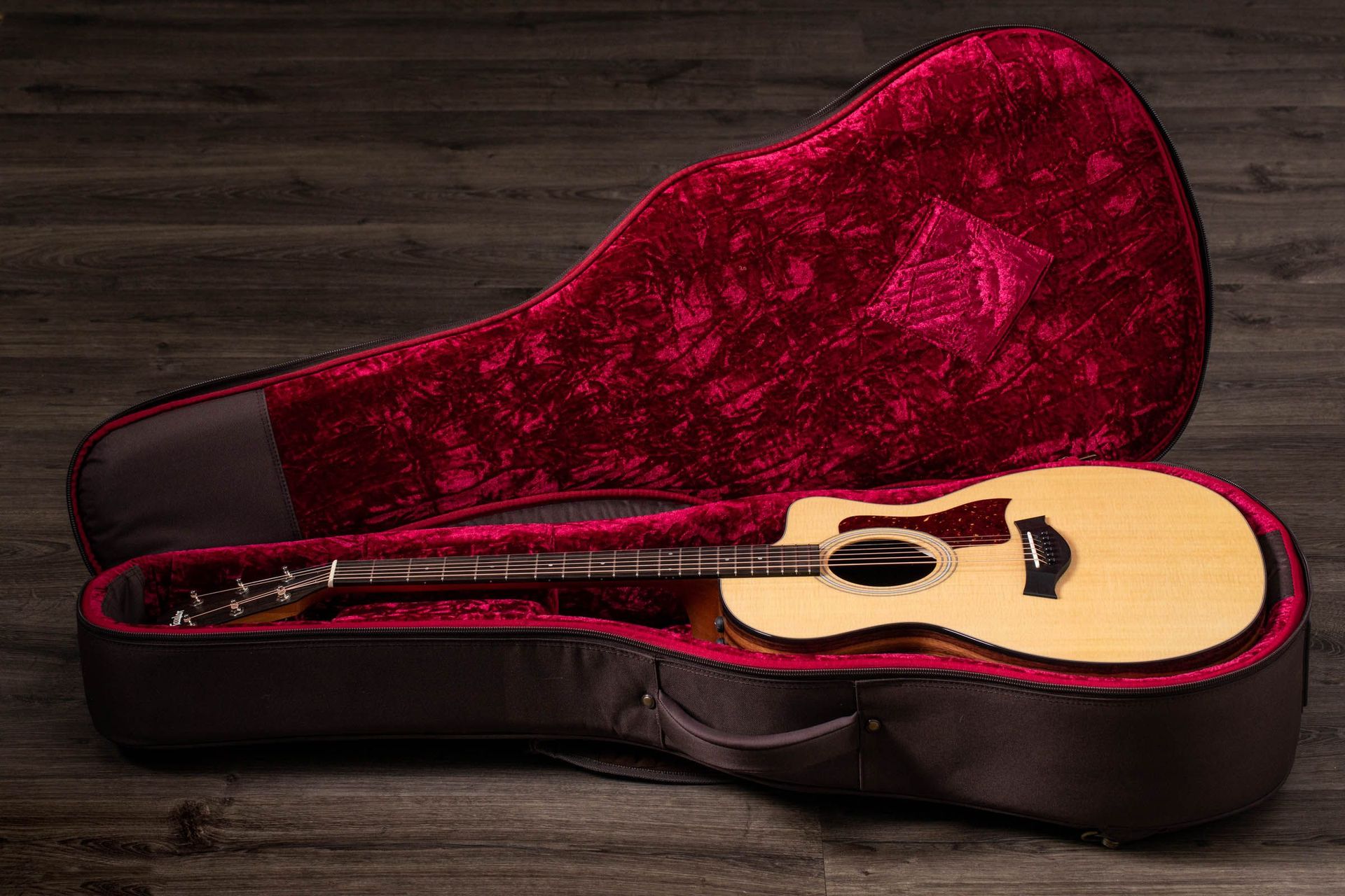 Taylor 214ce Plus