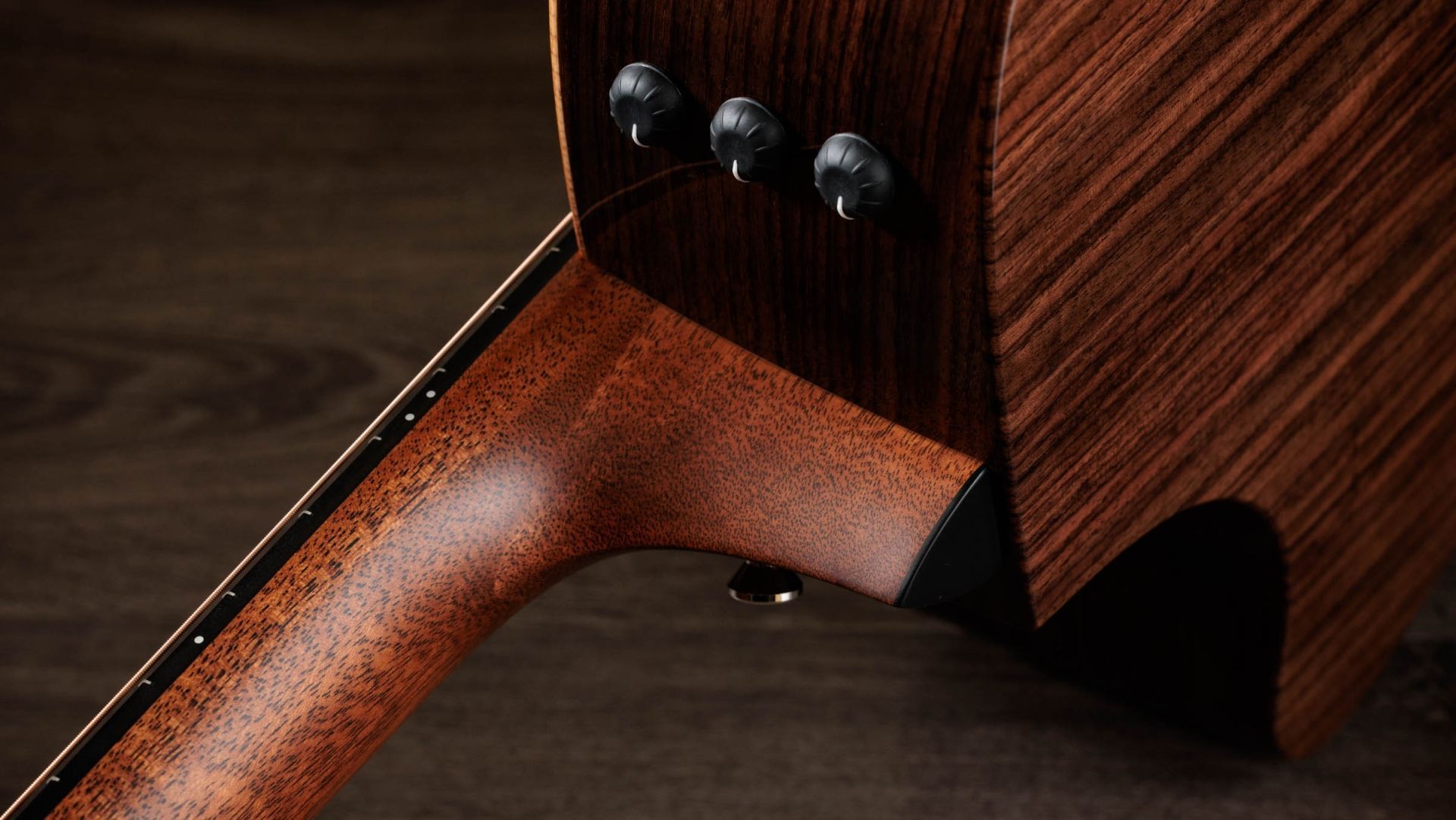 Taylor 414ce Studio Natural_00053742_