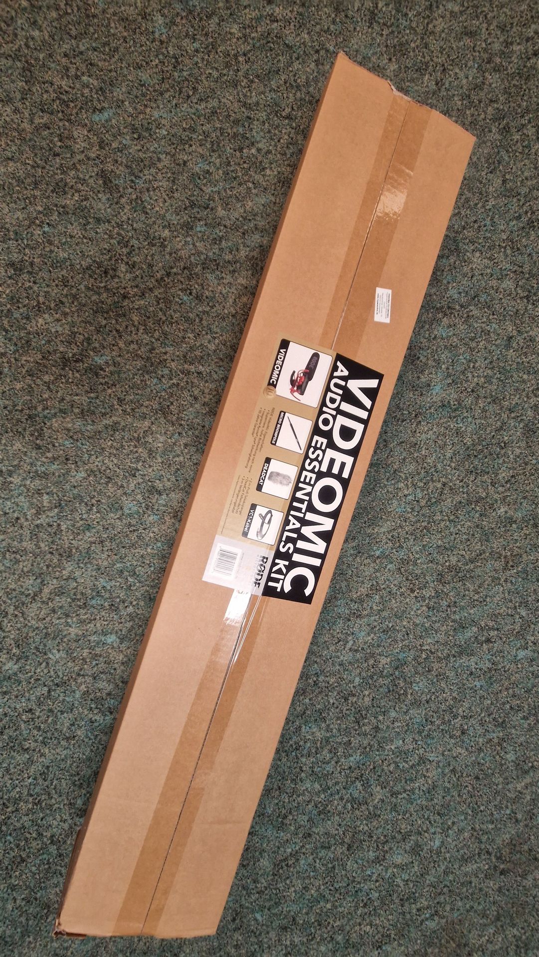 RODE Videomic Rycote Bundle mit Fellwindschutz und Boompole