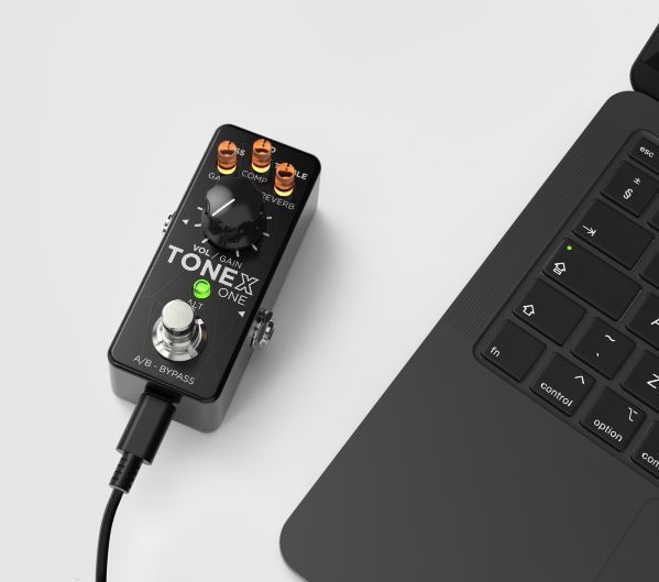 IK Multimedia ToneX One Pedal_00053002_