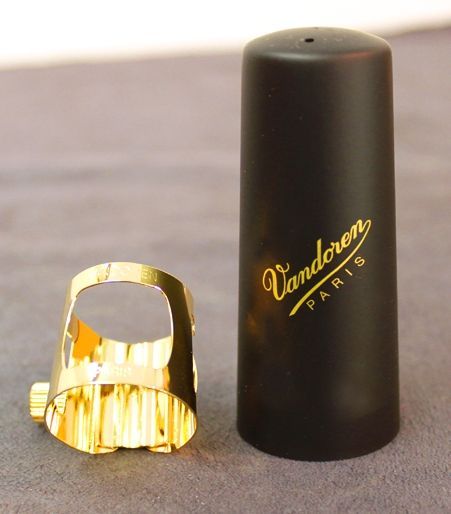 Vandoren Blattschraube Tenorsax Ebonite Optimum vergoldet, Plastik Kapsel, LC08P_00023377_