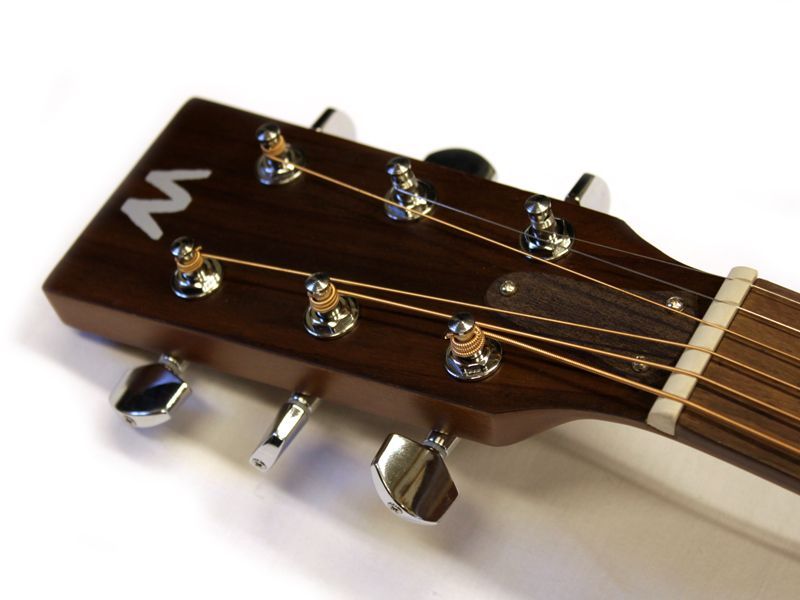 MarkGuitar M-15 DCE Dreadnought Westerngitarre, mass. Zeder satiniert, PickUp/EQ MarkGuitar M-15 DCE Dreadnought Westerngitarre, mass. Zeder satiniert, PickUp/EQ