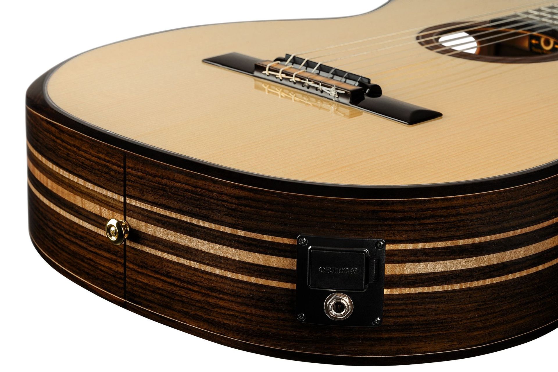 Ortega Grandsuite-CE 4/4 Konzertgitarre inkl. Gigbag