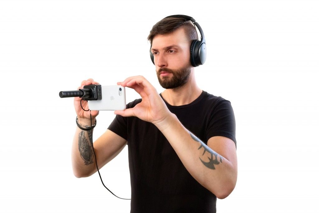 IK Multimedia iRig Mic Video Bundle Kameramikrofon + Halterung für Smartphone