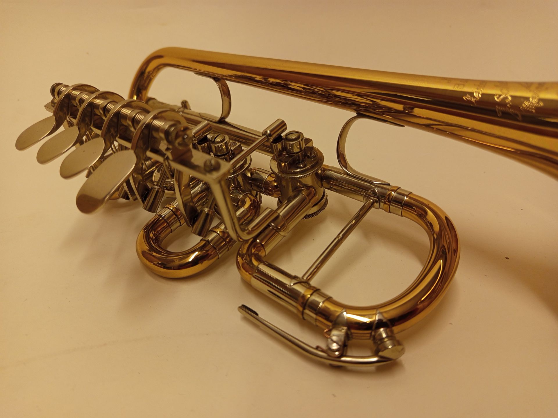 Scherzer Trompete Piccolo Hoch B/A Kugelgelenke Bach-Trompete 8111G gebraucht