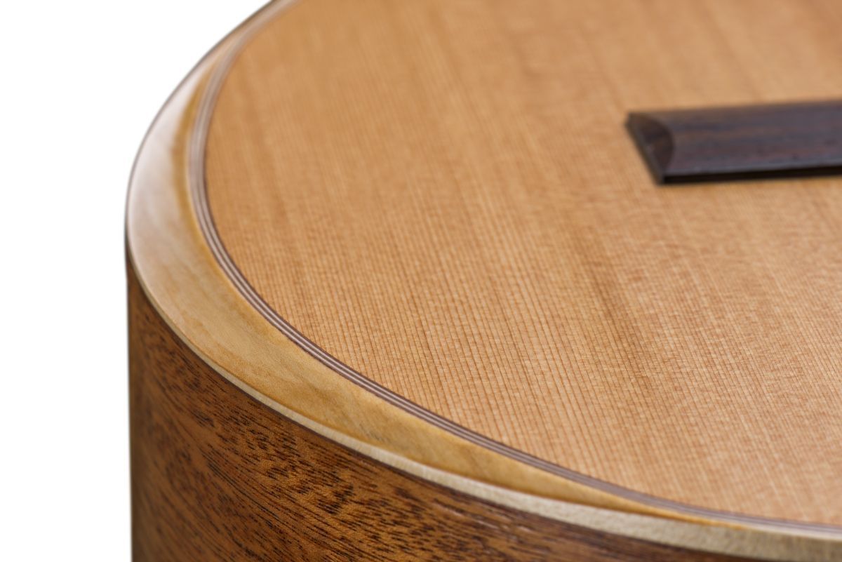 La Mancha Rubi CM Armrest Edition 4/4 Konzertgitarre