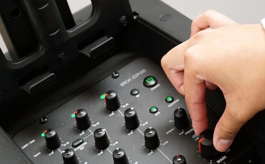 JBL IRX ONE Kompakte Aktive Säulen-PA JBL IRX ONE Kompakte Aktive Säulen-PA