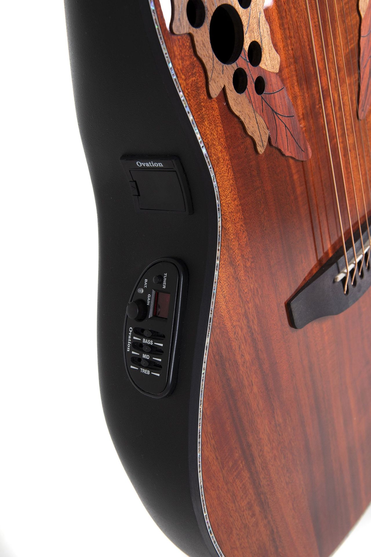 Ovation  CE44P-FKOA  Akustikgitarre mit PU Figured Koa