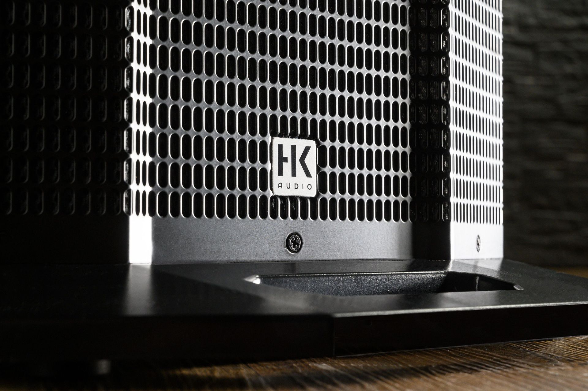 HK Audio Polar 10 Kompaktes Säulensystem mit Mixer + Bluetooth, inkl. Taschen HK Audio Polar 10 Kompaktes Säulensystem mit Mixer + Bluetooth, inkl. Taschen