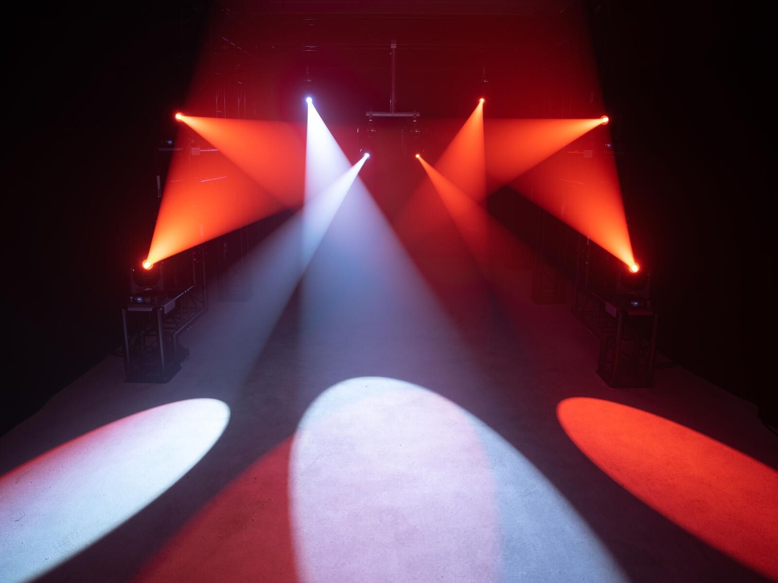 EUROLITE LED TMH-S90 Moving-Head Spot mit 90-Watt-LED