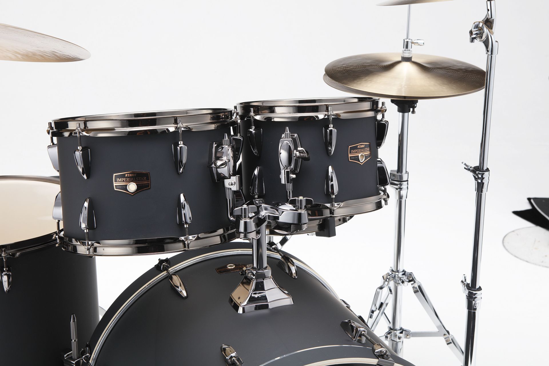 Tama Imperialstar IP52H6WBN-BOB Blacked Out Black 22"_00036017_