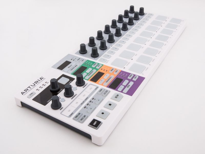 Arturia BEATSTEP PRO Sequenzer & Controller 