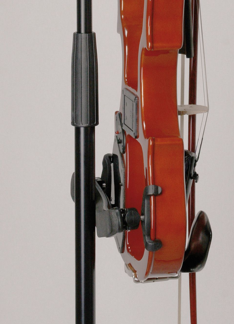 K&M 15580 Violinenhalter für Notenständer, Mikrofonständer