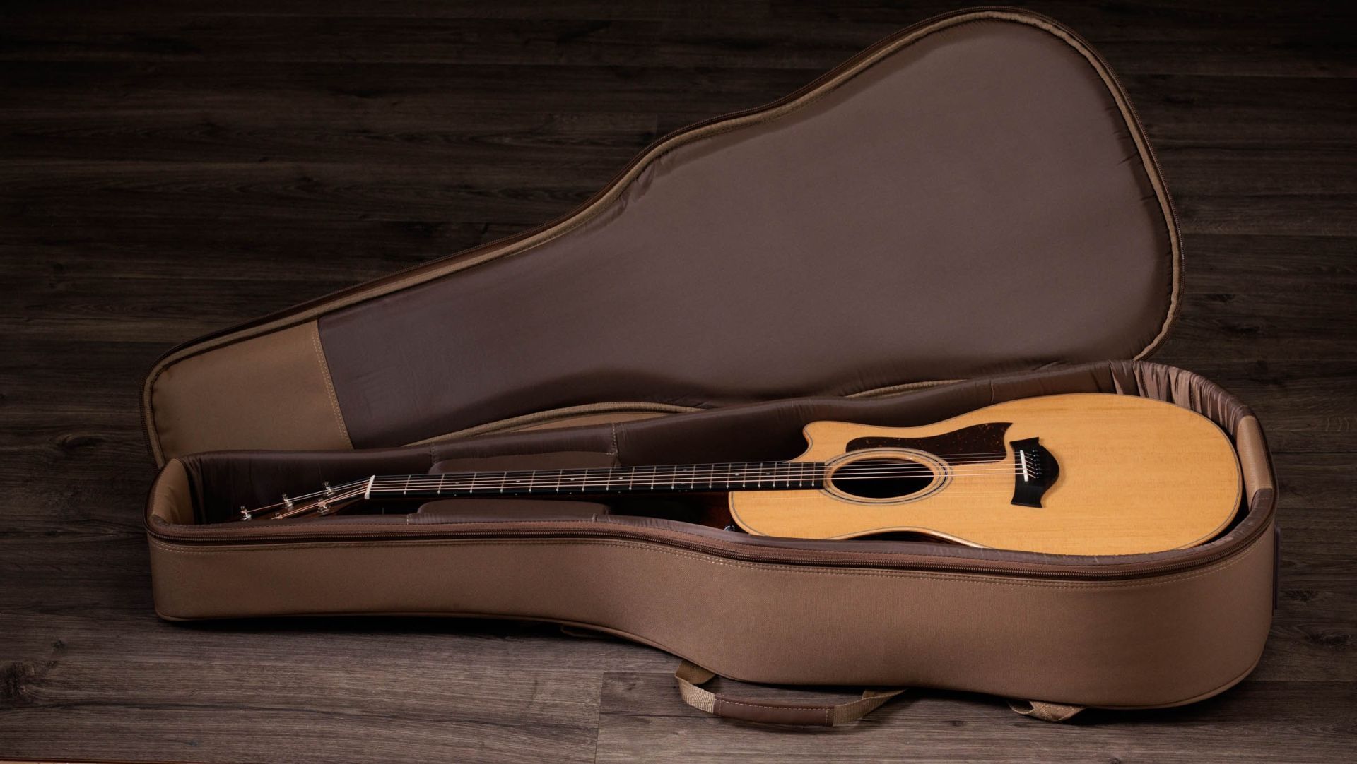 Taylor 414ce Studio Natural_00053742_