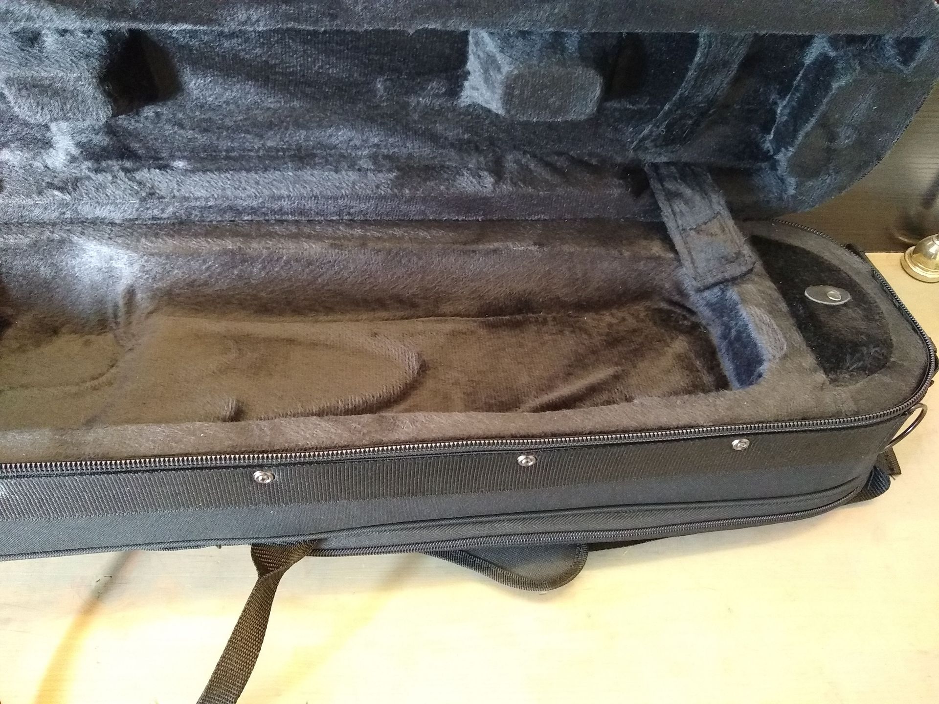 GEWA Posaunenkoffer Leichtkoffer für Posaune bis 22 cm Schallstück - Einzelstück