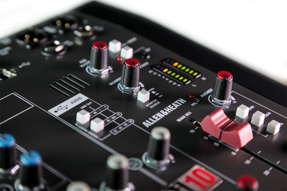 Allen & Heath ZEDi-10 Mixer mit 4x4 USB Interface (24bit / 96KHz), inkl. Cubase _00033514_