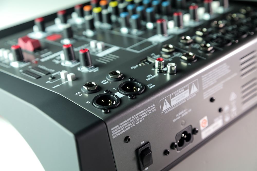 Allen & Heath ZEDi-10 Mixer mit 4x4 USB Interface (24bit / 96KHz), inkl. Cubase _00033514_