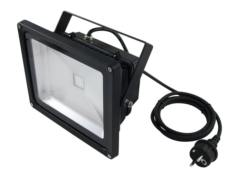 EUROLITE LED IP FL-30 COB UV auch für den Outdoorbereich, IP54