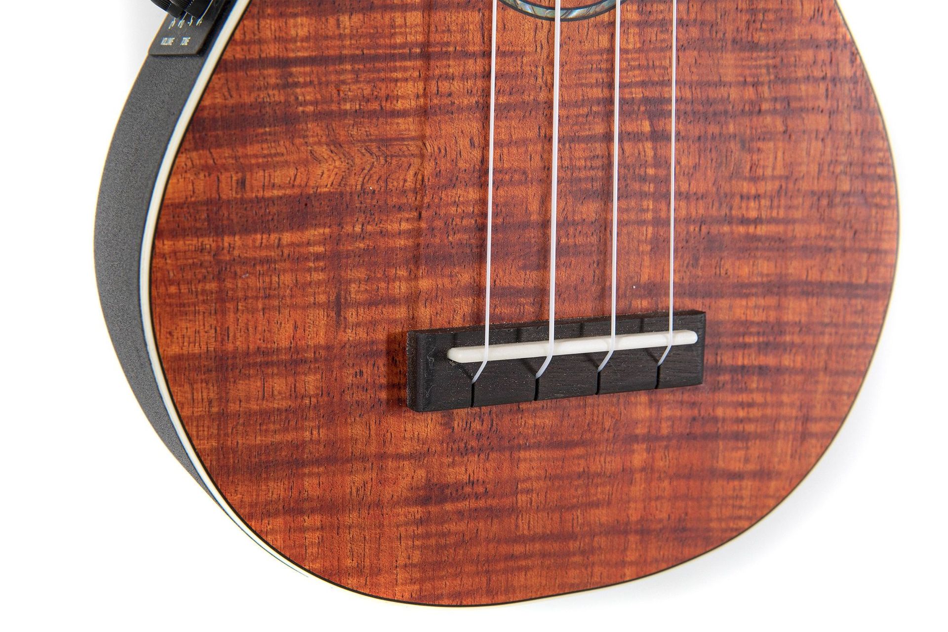 Ovation CelibrityUCS10P-KOAE Sopran Ukulele mit Pickup