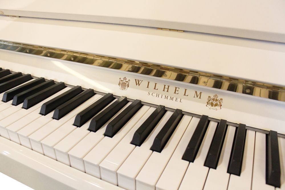 Wilhelm Schimmel Klavier W-118 Tradition weiß poliert Wilhelm Schimmel Klavier W-118 Tradition weiß poliert