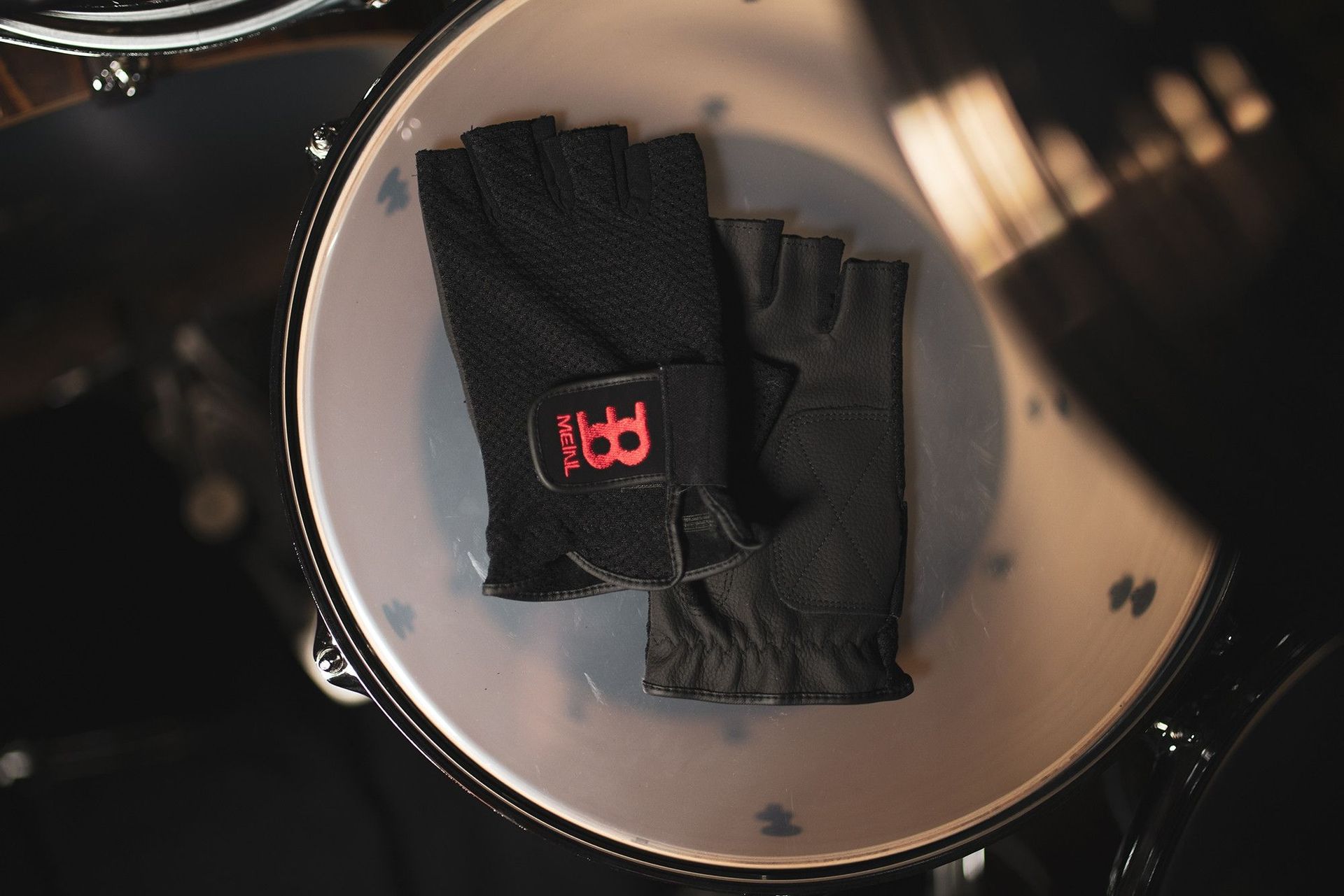 Meinl MDGFL-L Drummer Gloves Größe L, ohne Finger, Schlagzeughandschuhe, Leder Meinl MDGFL-L Drummer Gloves Größe L, ohne Finger, Schlagzeughandschuhe, Leder