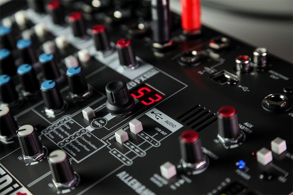 Allen & Heath ZEDi-10FX Mixer mit 4x4 USB Interface (24bit / 96KHz), Effektgerät_00033512_