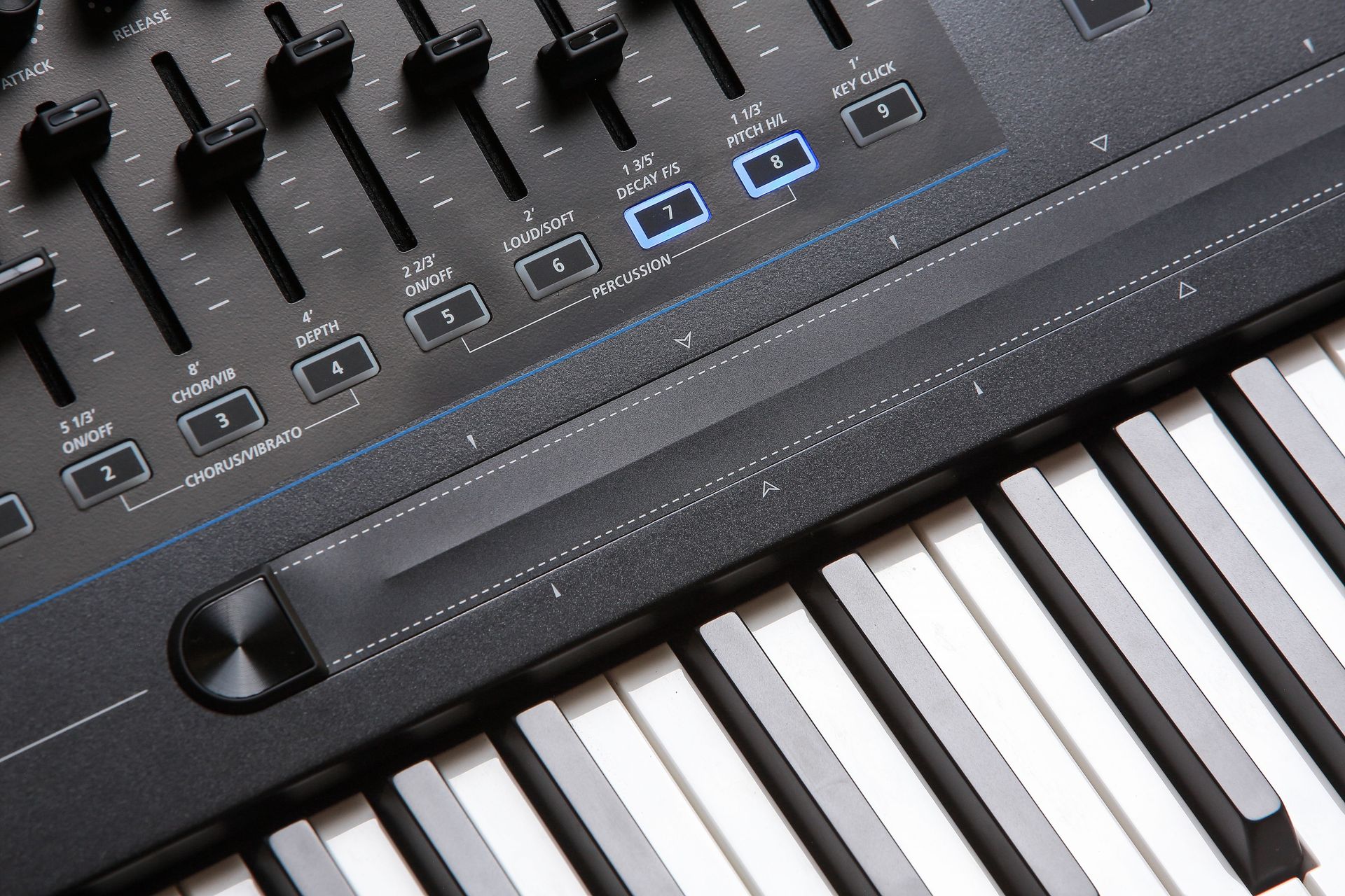 Kurzweil K2700  Synthesizer Workstation 